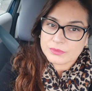 Meet your Posher, Claudia